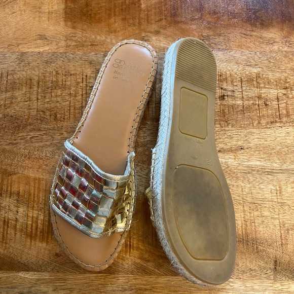 Gold espadrilles style slides - Picture 2 of 2
